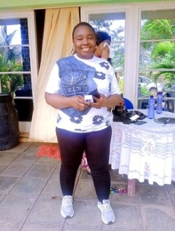 Profil de Agnès, une femme célibataire de 33 ans à Kinshasa Nongo