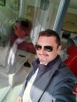 profile picture 0