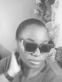 Profil de Paola, une femme célibataire de 39 ans à Douala