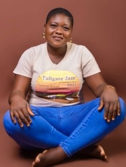 Profil de Afi, une femme célibataire de 32 ans à Lomé