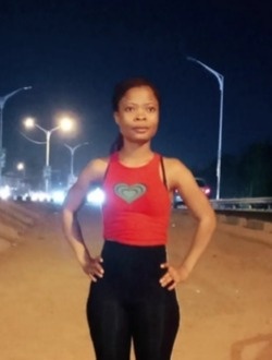 Profil de Delphina, une femme célibataire de 29 ans à Lomé