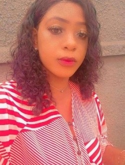 Profil de Pamela Blessing, une femme célibataire de 23 ans à Bacongo
