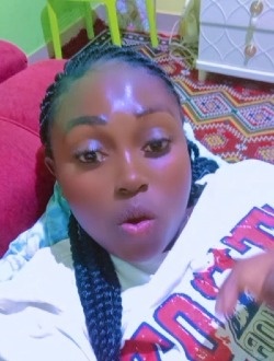 Profil de Charlotte, une femme célibataire de 29 ans à Yaoundé