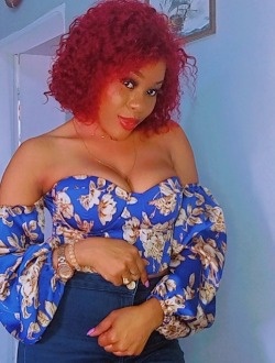 Profil de Sandy Larrea, une femme célibataire de 36 ans à Libreville