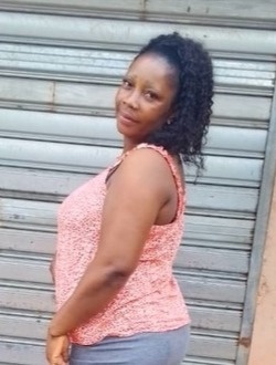 Profil de Clémence, une femme célibataire de 40 ans à Yaoundé