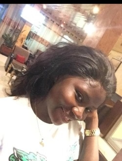 Profil de Gaelle, une femme célibataire de 30 ans à Douala