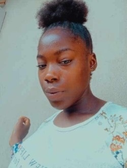 Profil de Melionna, une femme célibataire de 22 ans à Douala