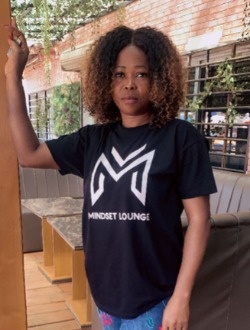 Profil de Hélène, une femme célibataire de 42 ans à Yaoundé