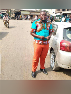 Profil de Guy, un homme célibataire de 41 ans à Douala