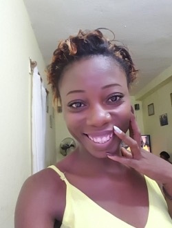 Profil de Gaelle, une femme célibataire de 33 ans à Yaoundé