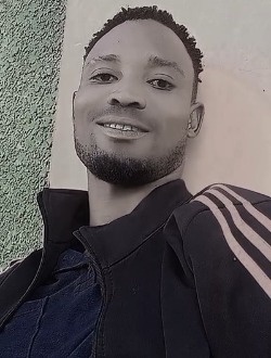 Profil de Moustapha, un homme célibataire de 30 ans à Sainte-Rita