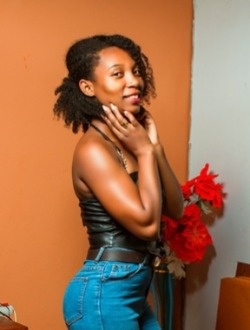 Profil de Tania, une femme célibataire de 28 ans à Antalaha