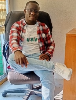 Profil de Eli, un homme célibataire de 34 ans à Abidjan