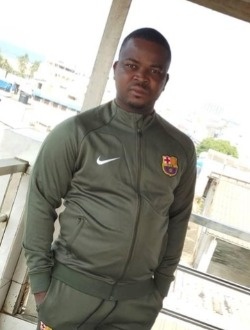 Profil de Junior, un homme célibataire de 27 ans à Lomé