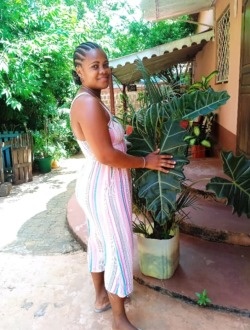 Profil de Elodie Jeanne, une femme célibataire de 38 ans à Antsiranana