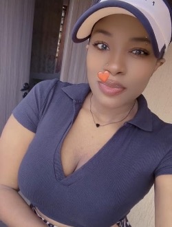 Profil de Chachou, une femme célibataire de 32 ans à Lomé