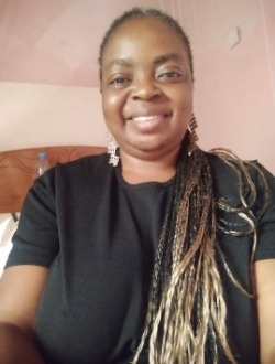 Profil de Mireille, une femme célibataire de 49 ans à Yaoundé