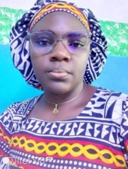 Profil de Flore, une femme célibataire de 35 ans à Douala