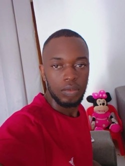 Profil de Konan Gilles Bertrand Oussou, un homme célibataire de 34 ans à Bouaké