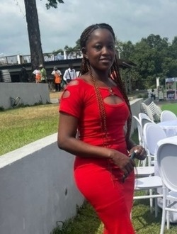 Profil de Maëlle, une femme célibataire de 25 ans à Douala