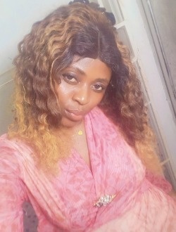 Profil de Nadia, une femme célibataire de 33 ans à Yaoundé