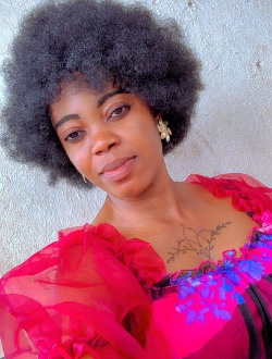 Profil de Anissalov, une femme célibataire de 40 ans à Yaoundé