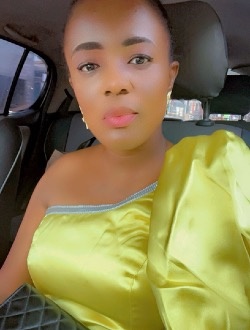 Profil de Glwadys, une femme célibataire de 36 ans à Yaoundé