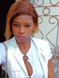 Profil de Aurore, une femme célibataire de 24 ans à Douala