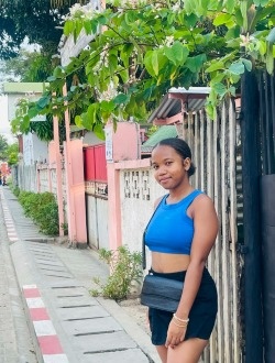 Profil de Nayla, une femme célibataire de 18 ans à Sambava