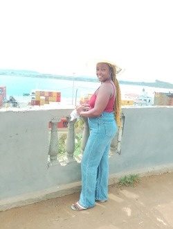 Profil de Cedilla, une femme célibataire de 34 ans à Antanambao-Anivorano