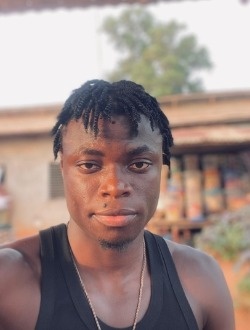 Profil de Beros Jayden, un homme célibataire de 25 ans à Abomey-Calavi