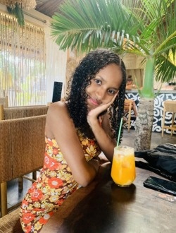 Profil de Louisa, une femme célibataire de 25 ans à Toamasina