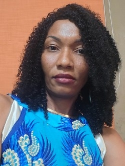 Profil de Atta, une femme célibataire de 45 ans à Abidjan