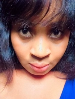 Profil de Loraine, une femme célibataire de 32 ans à Abata