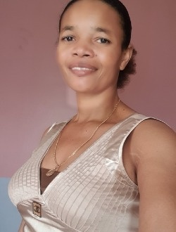 Profil de Joelle, une femme célibataire de 45 ans à Toamasina