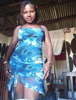 Profil de Tatiana, une femme célibataire de 25 ans à Sambava