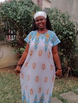 Profil de Kousso Ruth, une femme célibataire de 18 ans à Abbè Achi