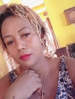 Profil de Fredine, une femme célibataire de 38 ans à Antsiranana