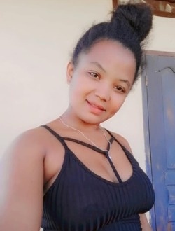 Profil de Natacha, une femme célibataire de 24 ans à Toamasina