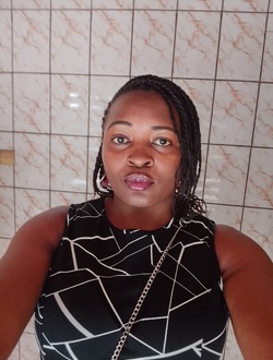 Profil de Yvette, une femme célibataire de 37 ans à Douala