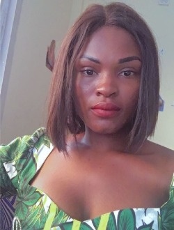 Profil de Louise Rosa, une femme célibataire de 27 ans à Yaoundé