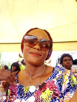 Profil de Francine, une femme célibataire de 34 ans à Yaoundé