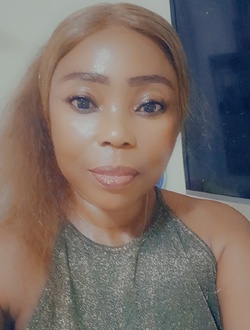 Profil de Rolande, une femme célibataire de 46 ans à Abidjan