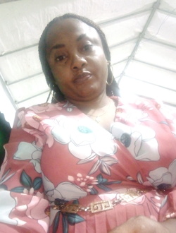 Profil de Fleur, une femme célibataire de 41 ans à Douala