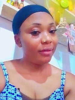 Profil de Claire, une femme célibataire de 28 ans à Yaoundé