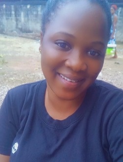 Profil de Risnata, une femme célibataire de 26 ans à Abidjan