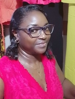 Profil de Christelle, une femme célibataire de 41 ans à Douala