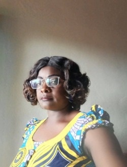 Profil de Florence, une femme célibataire de 44 ans à Yaoundé