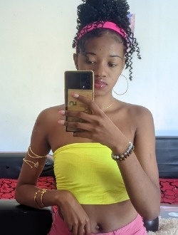 Profil de Elissa Mironnda, une femme célibataire de 23 ans à 67 Ha