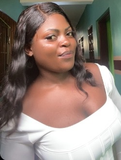 Profil de Lauraine, une femme célibataire de 22 ans à Yaoundé